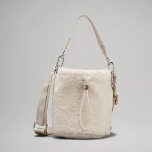 Lululemon Crossbody Fleece Bucket Bag in White Opal NWT